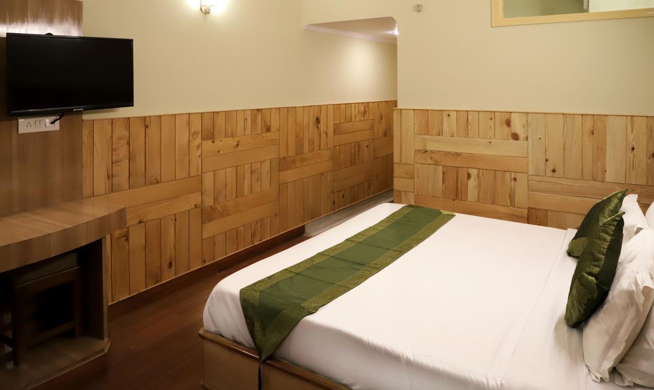 Oyo 22075 Hotel Bali Palace Katra  Buitenkant foto