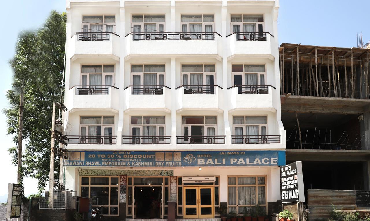 Oyo 22075 Hotel Bali Palace Katra  Buitenkant foto