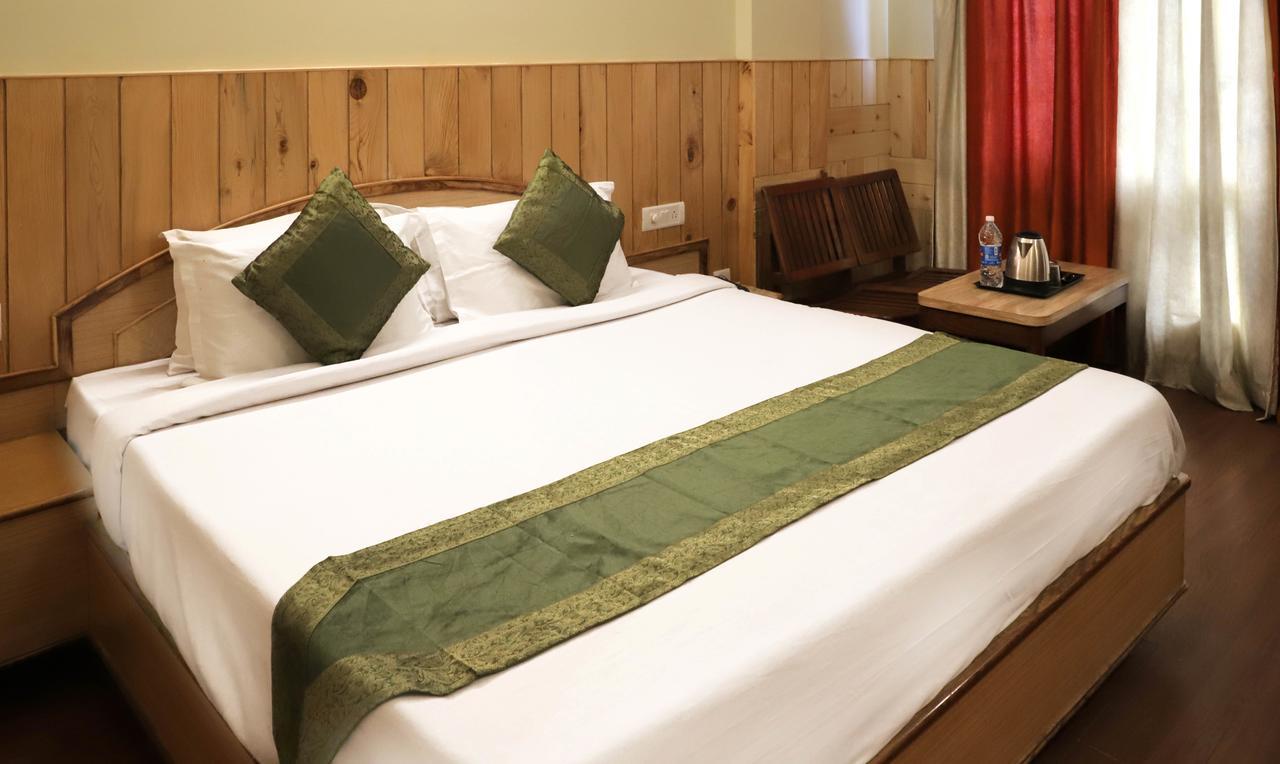 Oyo 22075 Hotel Bali Palace Katra  Buitenkant foto