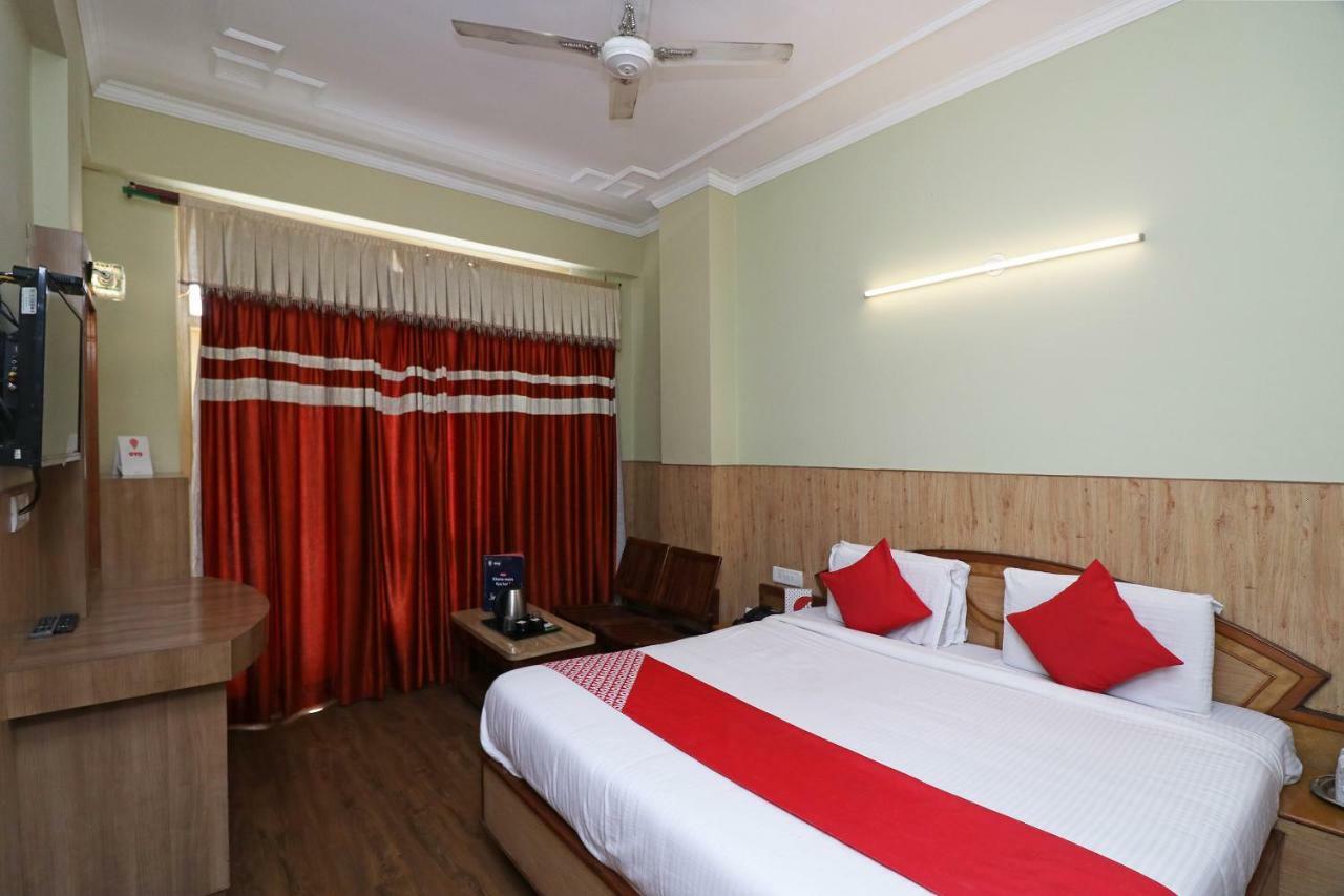 Oyo 22075 Hotel Bali Palace Katra  Buitenkant foto