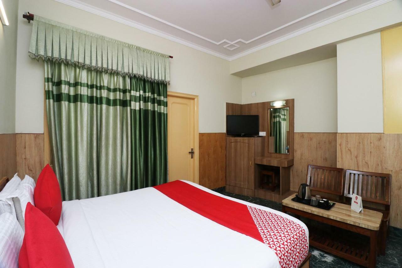 Oyo 22075 Hotel Bali Palace Katra  Buitenkant foto